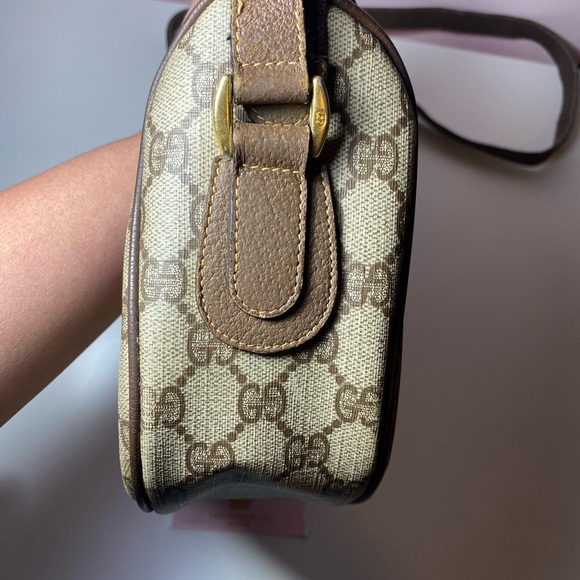 Crossbody - Picture 13 of 16